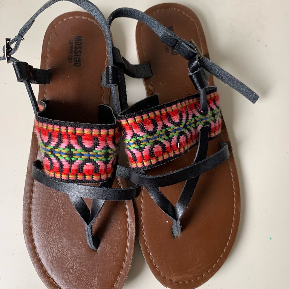 Black leather & patterned sandals